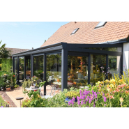 Véranda classique toiture rectangulaire, avec triangle de rive sur les côtés - Agate_2