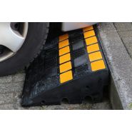 Bsr150 - rampe de trottoir en caoutchouc haute résistance - Dancop - 20,0 kg - capacité 40t - noir avec folie jaune réfléchissante_2