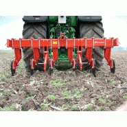 Équipement agricole Kverneland CLI pour une largeur de travail de 3 mètres