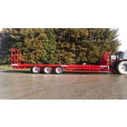 Remorque agricole moderne avec carrosserie en acier embouti