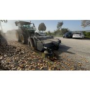 Balayeuse aligneuse ramasseuse agricole pour tracteurs chargeuse sur pneus Balayeuse aligneuse ramasseuse agricole pour tracteurs chargeuse sur pneus