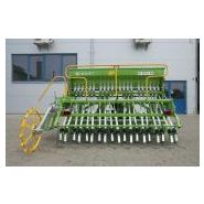 Semoir monté sur herse rotative Bomet SP. Z o.O. Sp.K - Modèles S109/S109/1 - Largeurs 2,5m et 3,0m_2