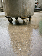 Cuve en acier inoxydable de 220 litres avec roues - référence : c13418_2