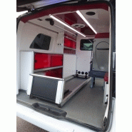 Mercedes classe V ambulance équipée d'un brancard et GPS