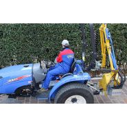 Broyeur forestier avec tête de coupe de 80 cm et 32 couteaux