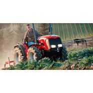 Tracteur agricole Tigre 4400 F avec plateforme suspendue antivibrations