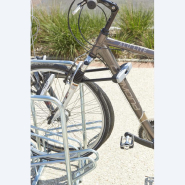 Râtelier Hollandais pour 8 vélos au sol avec arceaux antivol_2