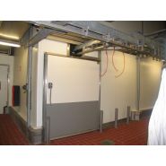 Porte isotherme coulissante pour environnement positif et négatif