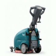Autolaveuse à conducteur accompagnant TENNANT T191 - compacte, maniable et robuste avec réservoir spacieux_2