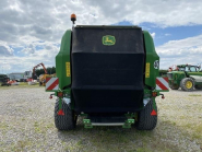 Presse à balles rondes John Deere V451R - 2020 - Chambre variable, Système de coupe Maxicut_2