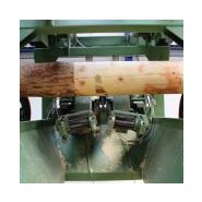 Machine à écorcer Bezner pour troncs et poteaux en bois