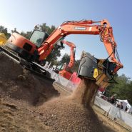 Godet cribleur broyeur MB-HDS214 - système innovant pour changement de rotors_2