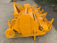 Fraise butteuse agricole RUMPSTAD 4 rangs à 90cm avec cape formeuse - Occasion_2