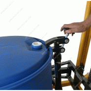 Gerbeur basculeur de futs metalliques et plastiques 210l_2
