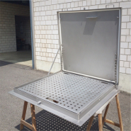 Capot  acier double-couvercle  pour accès eau potable