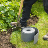 Nature ensemble de bordure de jardin avec pointes gris 446436_2