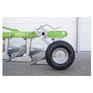 Charrue Lyra équipée d'une lame coupante pour un labour efficace