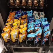 Distributeur automatique de glaces avec éclairage LED et refroidissement R290