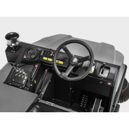 KM 130/300 R D Classic - Balayeuse de voirie autoportée Kärcher - 300 L - moteur diesel 15,8 kW_2
