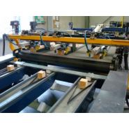 Cloueuse pour fabrication de palettes en format 1500 x 1500