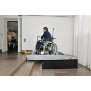 Plateforme discrète  - Mouvement vertical et horizontal, encastrée, personnalisable - Guldmann LP50H_2