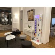 Borne de recharge sécurisée Touch 8 - 8 casiers pour smartphones, tablettes et petits appareils électroniques - Écran 15 pouces_2
