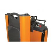 Tracteur logistique électrique 620 PF-T ac - OMG Industry - capacité de remorque 3.0 t - opérateur embarqué_2