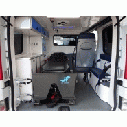 Renault Trafic ambulance type A1 avec marche-pied latéral électrique