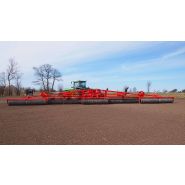 Équipement agricole King-roller avec sections suspendues