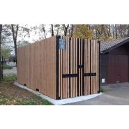 Équipements sportifs intégrés dans un container aménagé