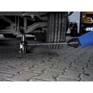 Crics robuste avec extension intégrée à pas de vis