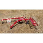 Râteau traîné pour ramassage efficace et ajustement de pression