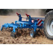 Déchaumeur Culti 4000 disponible en largeur de 3 à 6,5 m