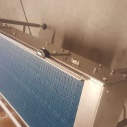 Convoyeur à bande robuste pour le transport de produits à fond plat, cartons, caisses, packs - cms_2