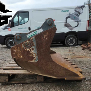 Godet niveleur PLL-TR 95-1700 - OilQuick OQ 65-5 - Egli - 1700 mm - Hardox 450/500_2