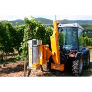 Machine LR 350 équipée d'un châssis parallélogramme