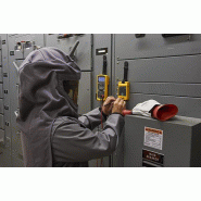 PRV240 - Source de tension 240 V AC/DC pour tester VAT, multimètres et pinces ampèremétriques - Format de poche Fluke_2