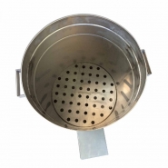 Bac à échauder muni d'une résistance protégée par double fond perforé