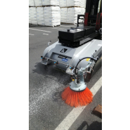 Matériel de nettoyage industriel pour chariots élévateurs