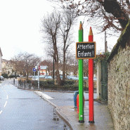 Totem ecole 2 crayons et ardoise_2