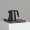 Plateau d'accueil WOODY acajou en bambou durable avec bouilloire 0,6 L noire - SKU: F-776-WT05AB_2