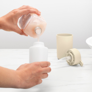 Distributeur de savon -ReNew - Soft Beige - Volume 250ml - Pompe anti-gouttes - Base antidérapante_2