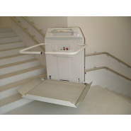 Plateformes monte escalier intérieur/extérieur - pour escaliers tournants - sur batteries - personnalisable -  Cama HL6_2
