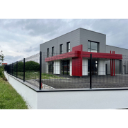 AXIS® M - Clôture en panneaux rigides grands plis avec poteaux AXOR®_2