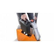 Chariot élévateur compact ECH 12 pour entrepôts