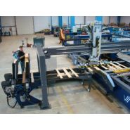 Cloueuse industrielle pour assemblage de semelles de palettes