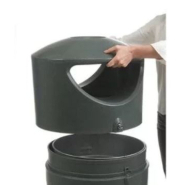 Corbeille publique Metro Hooded 100 L - Polyéthylène ultra-résistant, double ouverture, socle renforcé_2