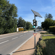 Feu rouge intelligent solaire - 13011_2