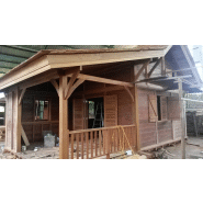 Chalet préfabriqué en kit avec varangue en Bangkirai et garantie 5 ans