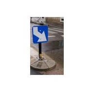 Panneau de police autorelevable sur rotule - Gamme BALIFLEX - STI Balisage routier_2